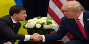 Trump y Zelenski tienen previsto mantener hoy una conversación telefónica