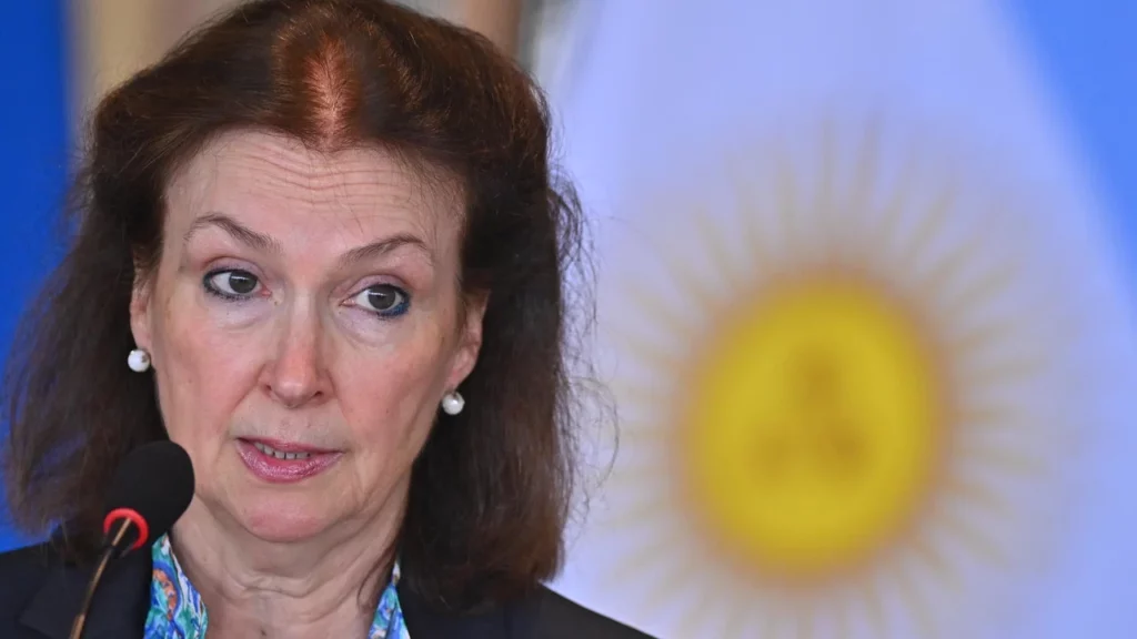 ÚLTIMA HORA | Canciller de Argentina insta a Maduro a “reconocer la derrota”: “perdieron en todos los estados por más de 35%” - AlbertoNews
