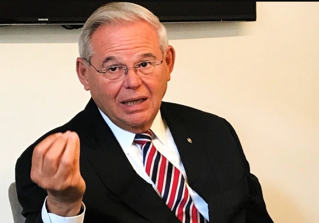 ÚLTIMA HORA | EEUU: senador Bob Menéndez declarado culpable de todos los cargos en un juicio federal por corrupción - AlbertoNews