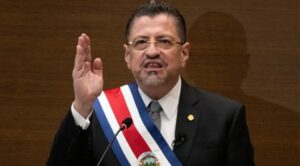 ÚLTIMA HORA | Presidente de Costa Rica tilda de “fraude” resultados oficiales en Venezuela: “No somos tibios sobre la libertad y voluntad de un pueblo” - AlbertoNews
