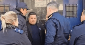 Un concejal de Unión por la Patria de La Matanza fue detenido en plena sesión por vinculos con barrabravas y un capo narco