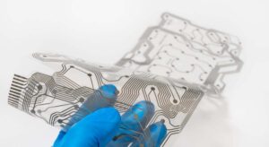 Un instituto madrileño descubre una fórmula para fabricar productos de electrónica más biodegradables
