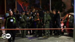 Un muerto por explosión en Tel Aviv, hutíes asumen ataque – DW – 19/07/2024