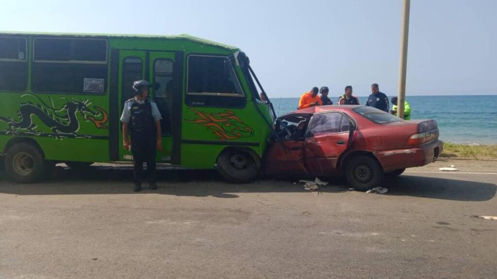 Una persona murió en un accidente vial en La Guaira