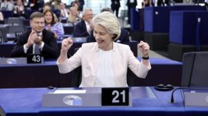 Ursula von der Leyen, reelegida como presidenta de la Comisión Europea