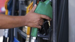 Uruguay está entre los 15 países con la nafta más cara del mundo