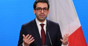 VÍDEO: El partido de Macron considera "evidente" que Mélenchon "no puede gobernar Francia"