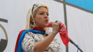 Valeria Ripoll calienta la campaña con críticas a las gestiones de Carolina Cosse y Yamandú Orsi