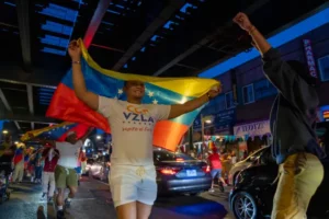 Venezolanos en Nueva York reclaman que se respete el deseo del pueblo en las urnas - AlbertoNews