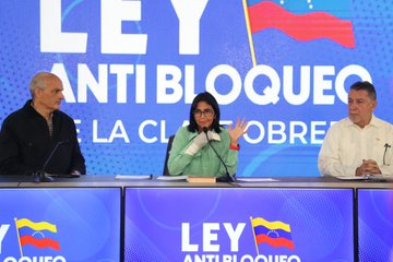 Vicepresidenta instaló mesa de trabajo por Ley Antibloqueo de la Clase Obrera