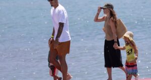 Virgil van Dijk disfruta de unas merecidas vacaciones en familia