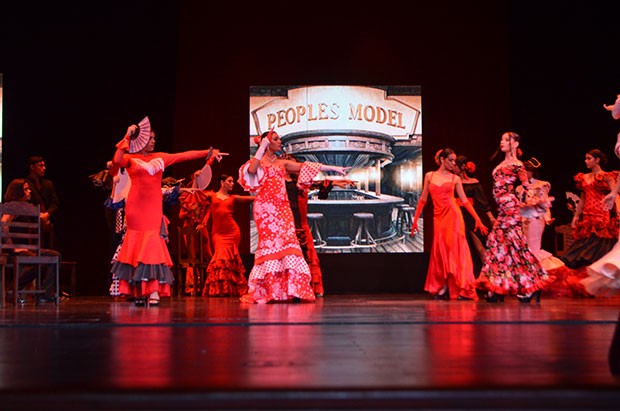 XXXIX promoción de modelos de People´s Model International se graduó al ritmo flamenco