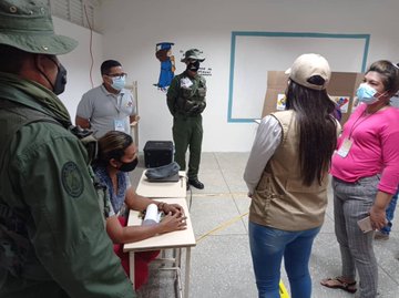 Ya están instalados el 100 % de los centros de votación