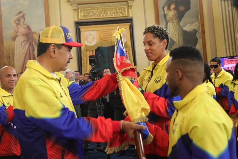 Yulimar Rojas y el pesista Julio Mayora serán los abanderados de Venezuela en los Juegos Olímpicos París 2024
