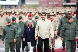 Sebastiana Barráez Nicolás Maduro convocó a un ex ministro chavista caído en desgracia en un intento de relanzar su menguante campaña electoral