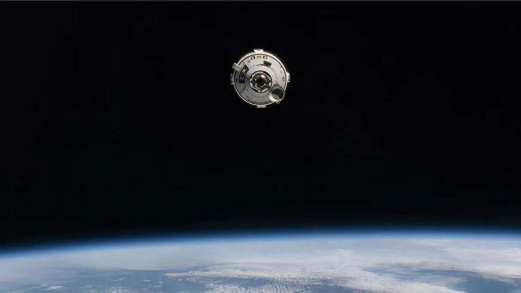 dos astronautas de la NASA viajan a bordo