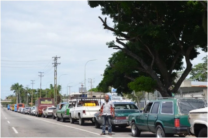 el suplicio que viven transportistas para surtir gas a sus vehículos en Yaracuy