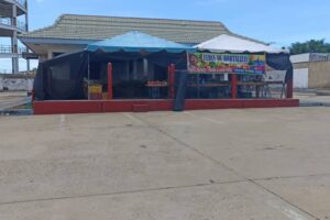 instalaciones de un McDonald’s en Zulia son usadas para vender hortalizas