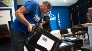 la Corte Electoral confirmó las firmas necesarias