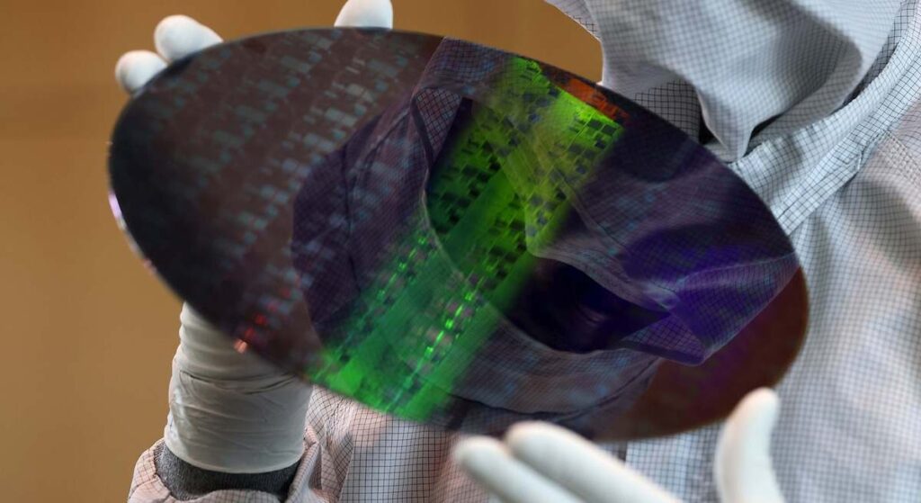 la guerra de los chips provoca la mayor caída del índice tecnológico desde 2022
