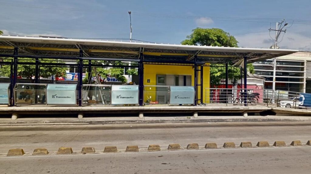 obras de modernización de las estaciones de Transmetro