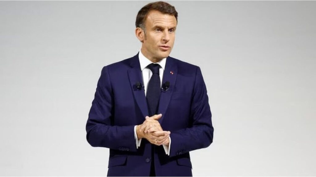 tras los resultados, Emmanuel Macron rechazó la dimisión del primer ministro