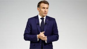 tras los resultados, Emmanuel Macron rechazó la dimisión del primer ministro