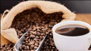 ¿A qué edad es recomendable que una persona empiece a tomar café? Esto dicen los expertos
