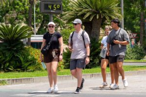 ¿Cuáles son los síntomas de un golpe de calor? Así lo puedes evitar y combatir