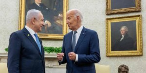 ¿puede seguir otros seis meses en la Casa Blanca?