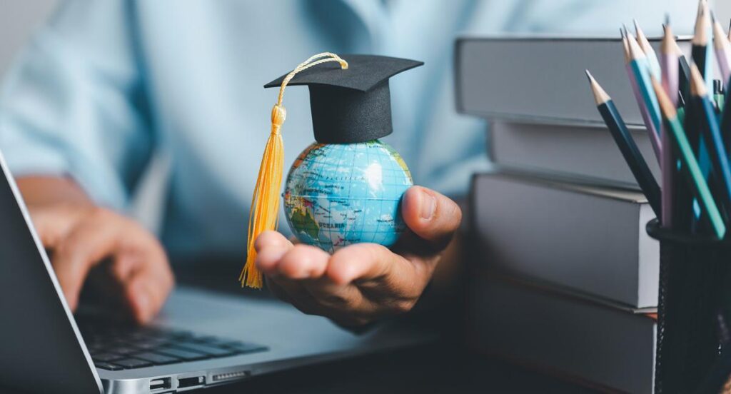 ¿Qué becas ofrece el Ministerio de Educación? Requisitos y más