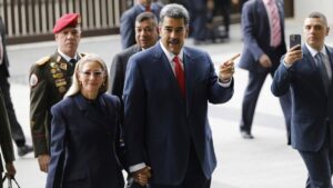 Revisión de AP a actas de la oposición expone serias dudas sobre resultados electorales en Venezuela