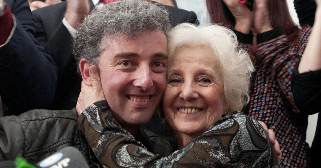 A 10 años del abrazo más esperado: cómo se gestó el encuentro entre Estela de Carlotto y su nieto Ignacio