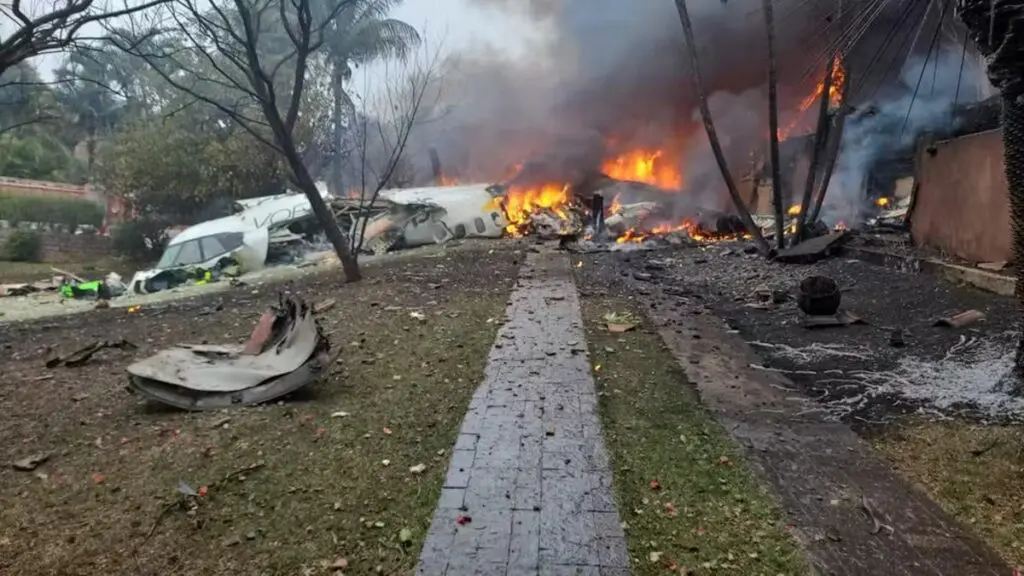 Accidente aéreo deja más de 60 desaparecidos en Sao Paulo, Brasil