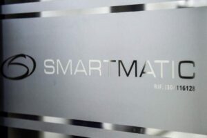 Acusan a directivo venezolano de Smartmatic por sobornos en contratos electorales en Filipinas