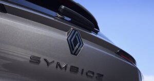 Al volante de Renault Symbioz E-Tech full hybrid: polivalencia y eficacia