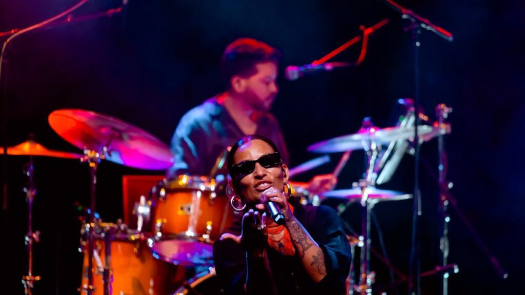 Ana Tijoux trajo su rap con mensajes políticos al Teatro Colsubsidio
