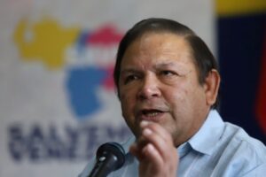 Andrés Velásquez dice que testimonio del rector Delpino “confirma que Edmundo González ganó”