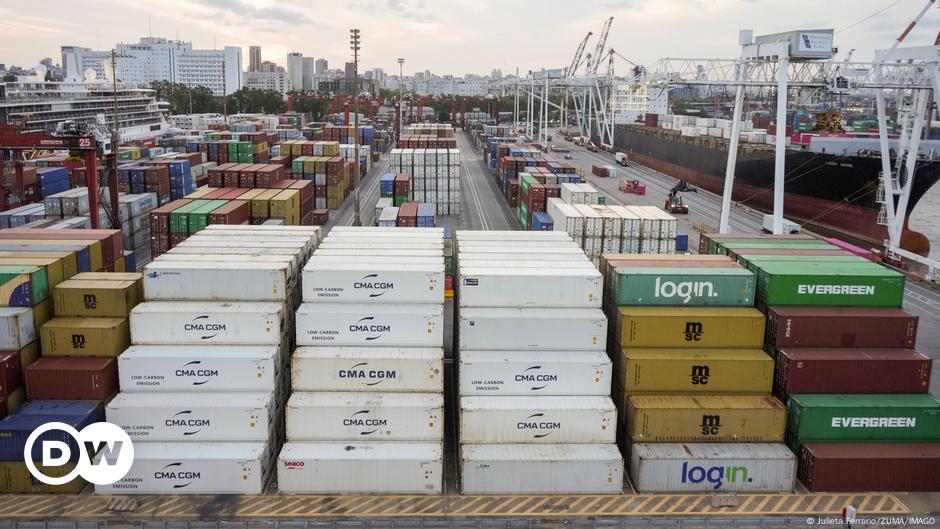 Argentina tuvo superávit comercial en julio por 1.575 mill. – DW – 20/08/2024
