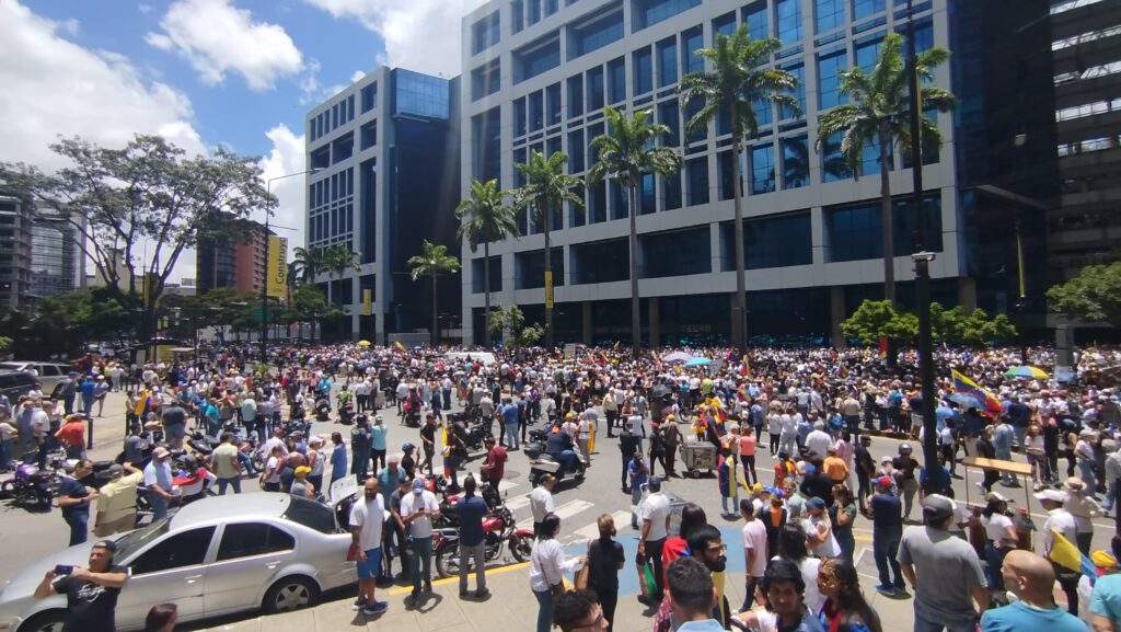 Así están las concentraciones en Venezuela en defensa del voto (Fotos)