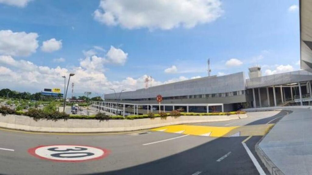 Así opera el aeropuerto Alfonso Bonilla Aragón para Cali y el Valle, tras alerta por escasez de combustible en aviones en el país