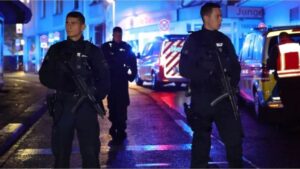 Ataque a cuchillazos en una ciudad de Alemania dejó tres muertos y varios heridos
