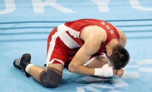 Ayoub Ghadfa sucumbe ante Bakhodir Jalolov y finalmente se queda la plata en +92 kg