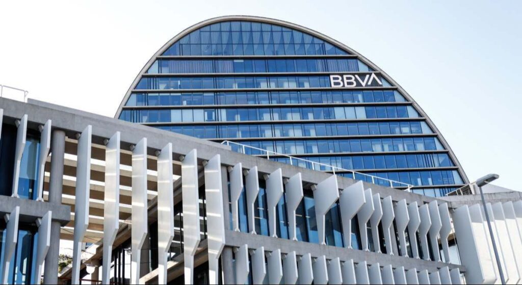 BBVA coloca 1.000 millones en deuda subordinada a 12 meses