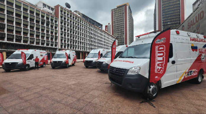 Banco ruso-venezolano donó 5 ambulancias al Ministerio de Salud