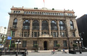 Banxico afirma que su política monetaria "permite un avance" en la desinflación