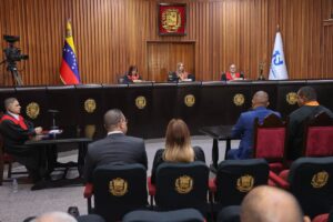 Bertucci y Ceballos cuestionan ante el TSJ actas publicadas por la Plataforma Unitaria