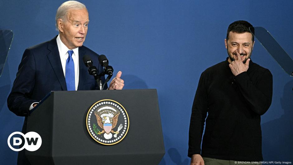 Biden habla con Zelenski y le anuncia nueva ayuda militar – DW – 23/08/2024