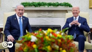 Biden "recalcó urgencia" de una tregua en Gaza a Netanyahu – DW – 22/08/2024