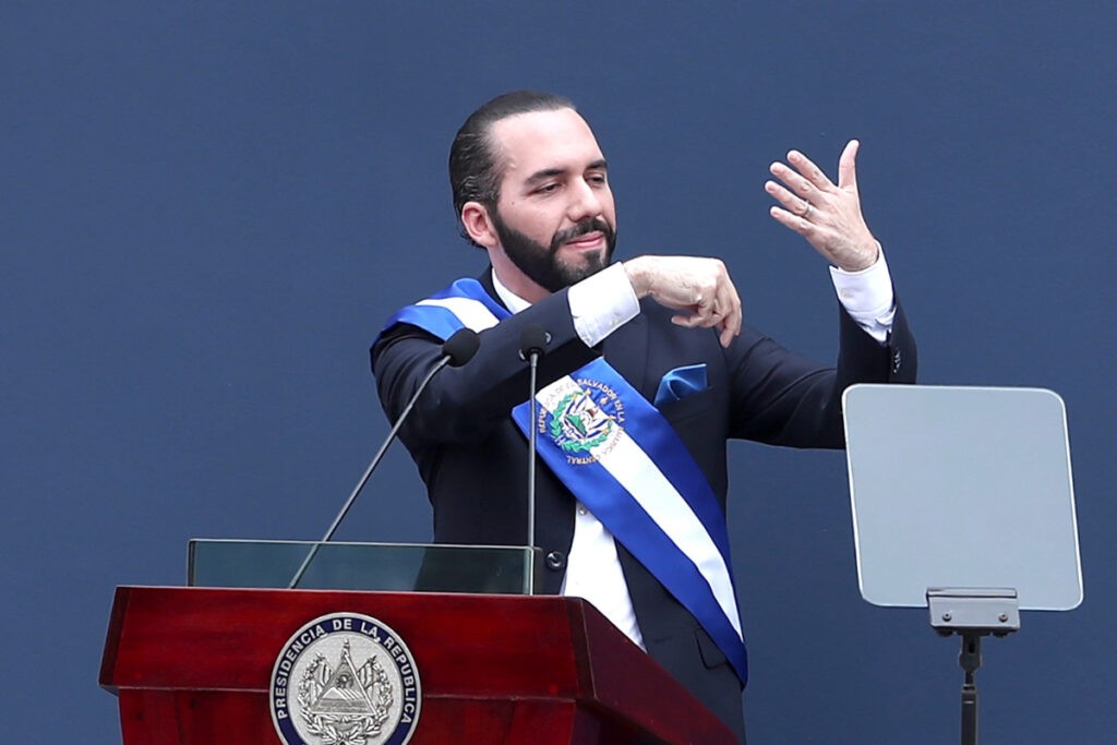 Bukele desestima acusación de Cabello sobre financiamiento a Machado